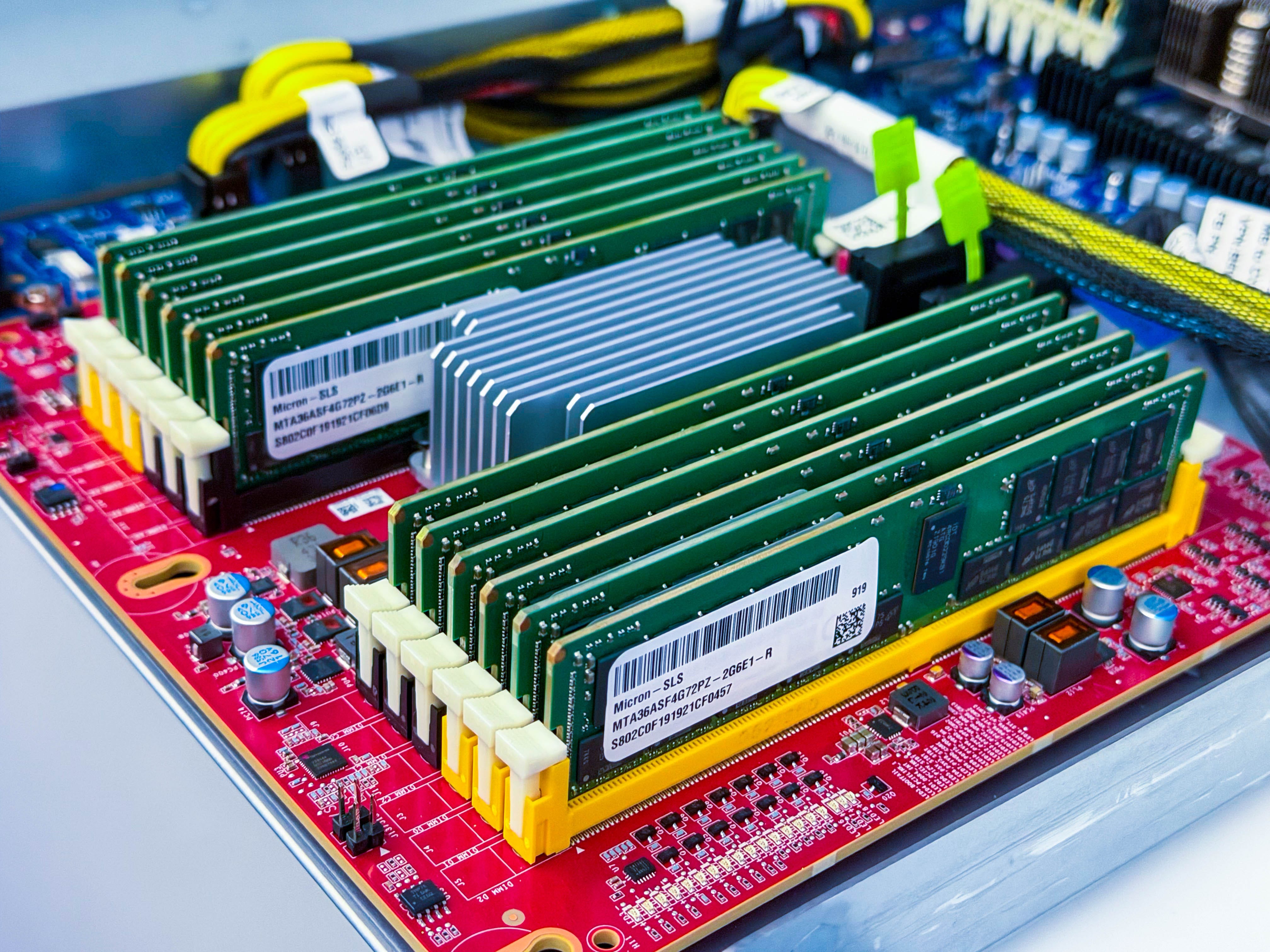 CPU メモリー This is Meta's Massive Plan to Recycle DDR4 Memory and Save Huge
