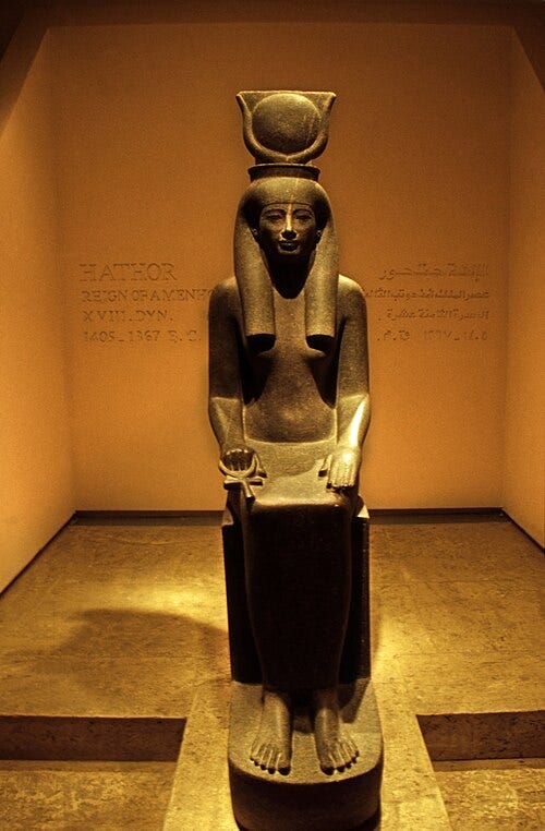 File:Ägypten 1999 (277) Luxor-Museum- Statue Hathor (28271998320) (2).jpg