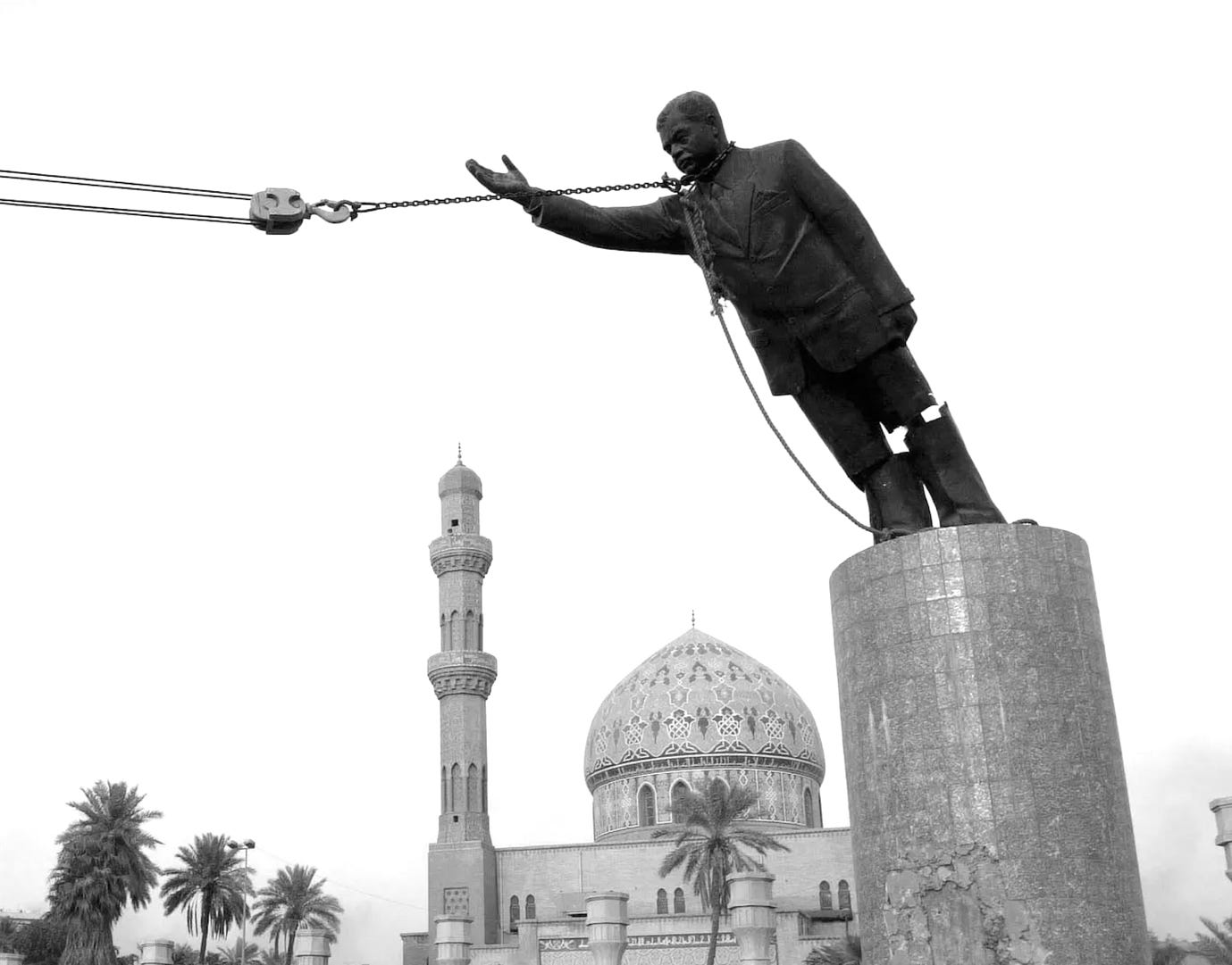 A statue of a person pulling a rope
AI-generated content may be incorrect.