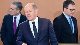 Scholz slammed for revealing UK troop presence in Ukraine