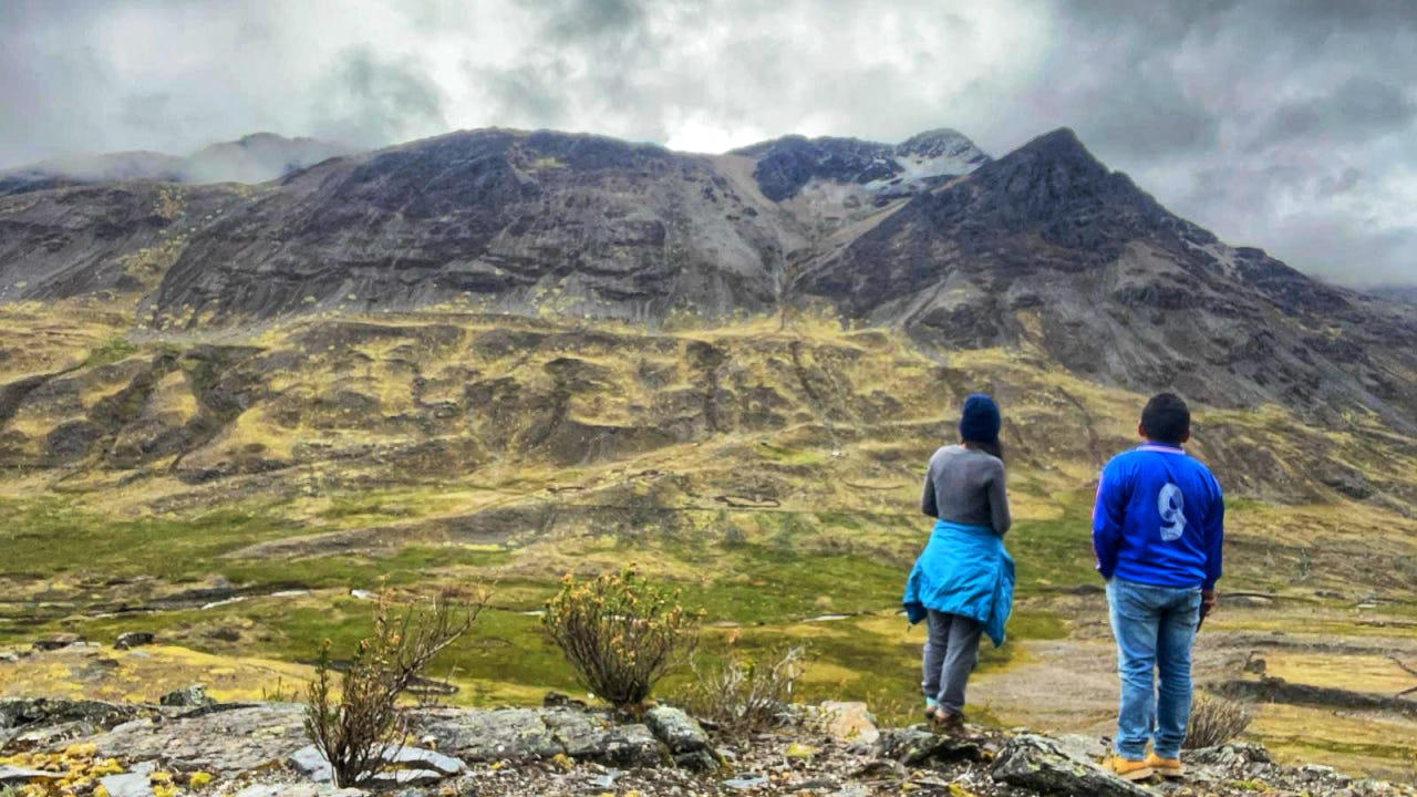 Jhony and Karen with our Friends in Peru.