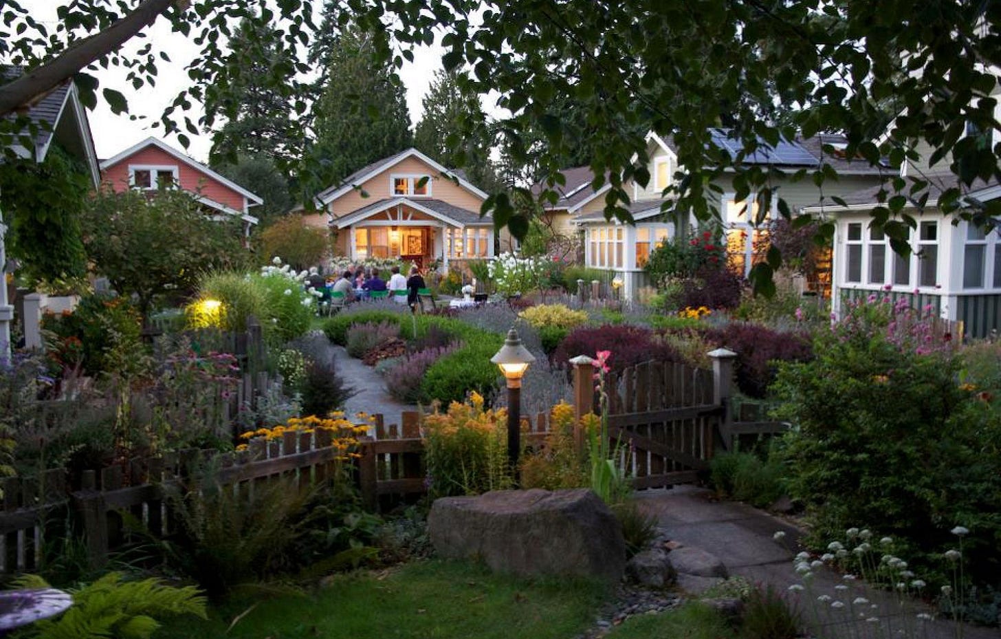 Testing new ideas with cottage courts | CNU Testing new ideas with cottage courts | CNU