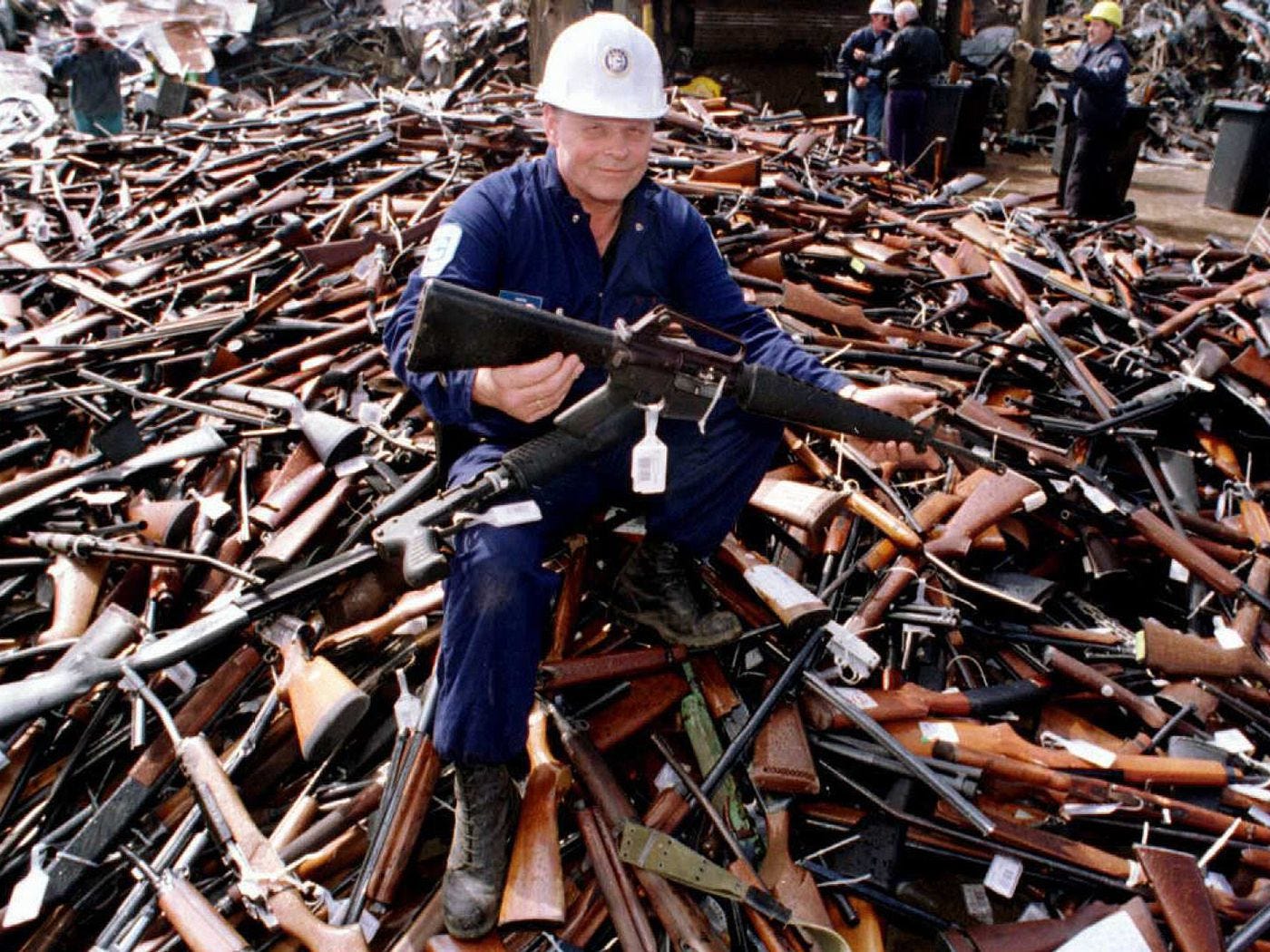 Australia confiscated 650,000 guns. Murders and suicides plummeted. - Vox