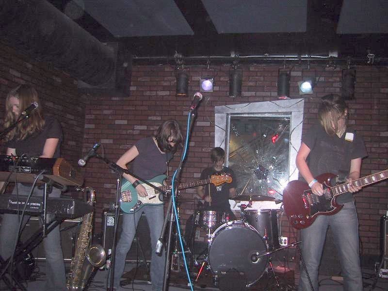 electrelane Live at Bottom of the Hill on 2004-04-08 : Free Download,  Borrow, and Streaming : Internet Archive
