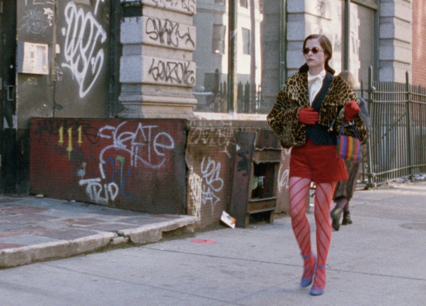 Parker Posey in Party Girl