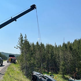 Car Crashes Into Geyser in Yellowstone Park, All Five Passengers Survive