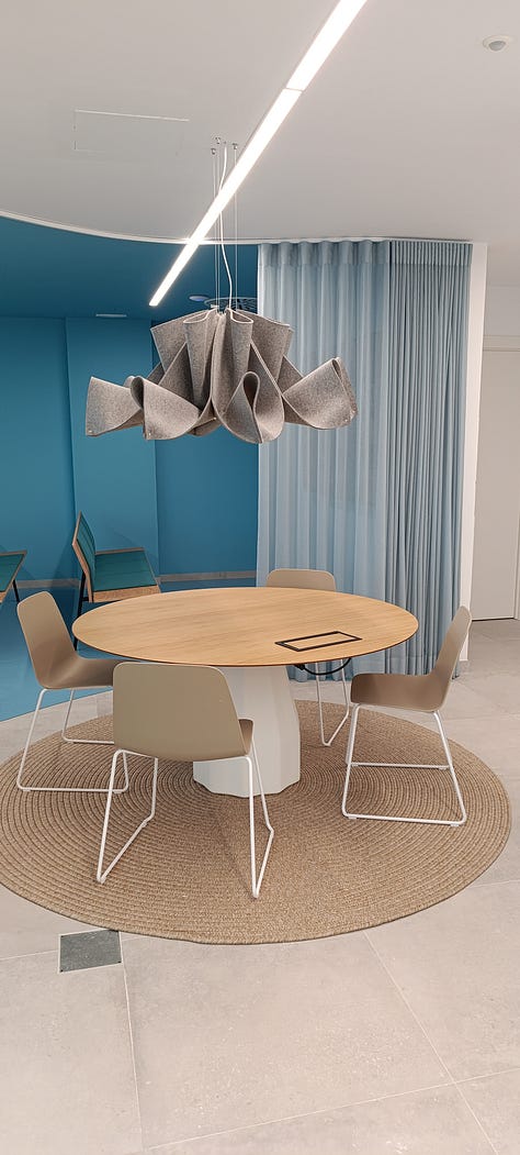 The fifth floor is designated for coworking, where users can reserve spaces to work in groups.