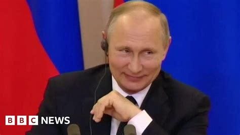 Putin laughs at political chaos in the US - BBC News