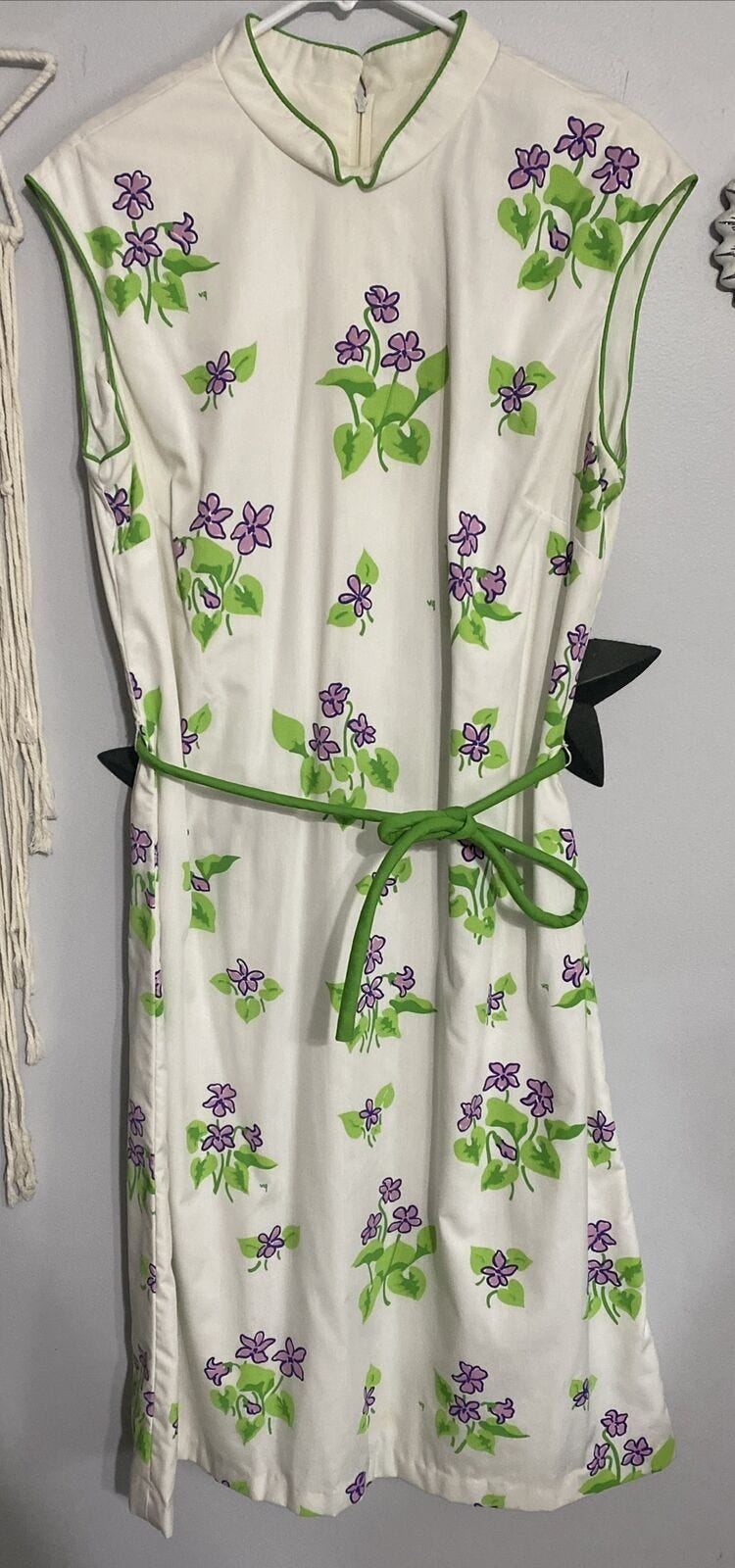 Vested Gentress Vintage White Purple Flower  Sun Dress, size 16 - Picture 1 of 11