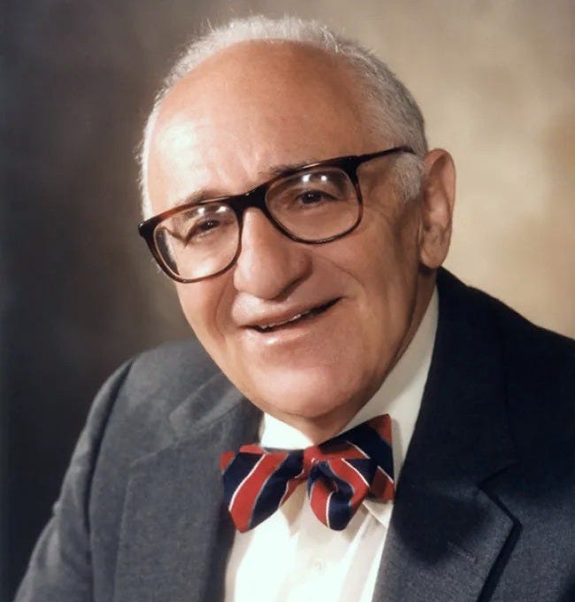 https://upload.wikimedia.org/wikipedia/commons/b/b6/Murray_Rothbard_Portrait.jpg https://upload.wikimedia.org/wikipedia/commons/b/b6/Murray_Rothbard_Portrait.jpg