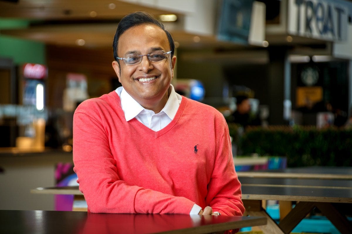 Professor Mohan Dutta receives award for applied communication scholarship  - Massey University