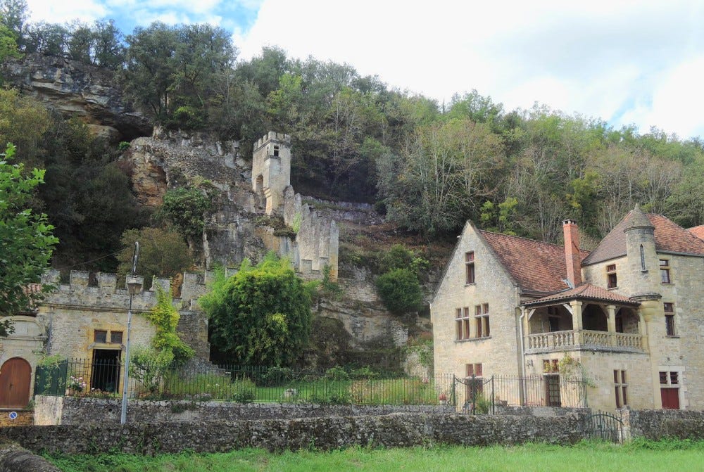 Palacete con jardín, valle del Vézière