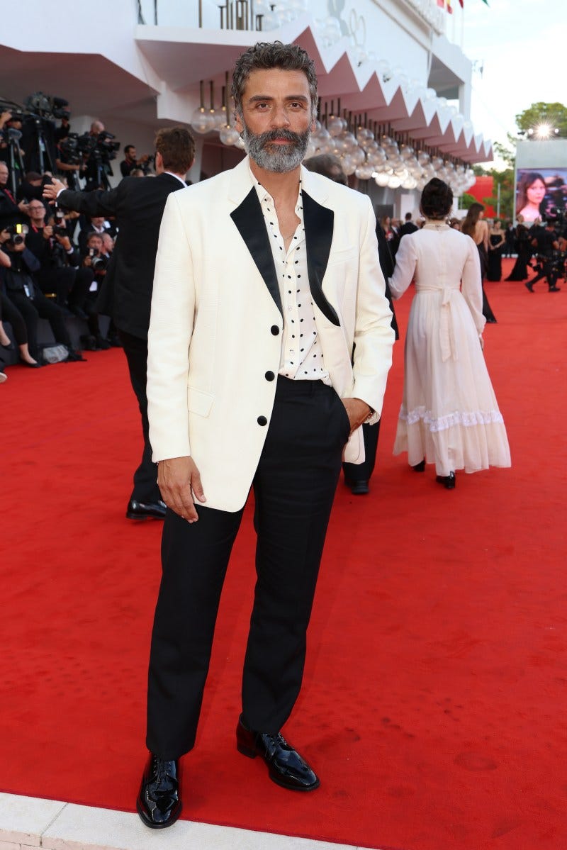 Frankenstein' Red Carpet: Oscar Isaac, Jacob Elordi & More — Venice