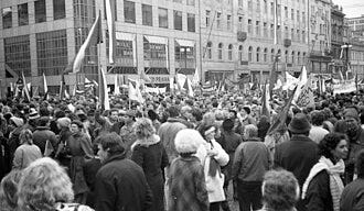 File:1989 sametova revoluce 18.jpg