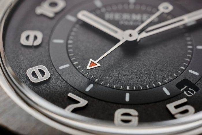 A close-up of the applied numerals on the dial of the H08. A close-up of the applied numerals on the dial of the H08.