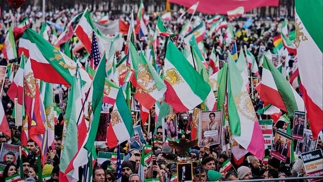 Hundreds of thousands gather in Munich demanding regime change in Iran amid ongoing protests : r/anime_titties Hundreds of thousands gather in Munich demanding regime change in Iran amid ongoing protests : r/anime_titties