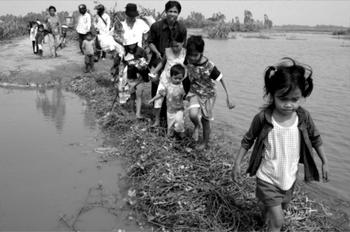 Issue Brief No. 6 Environment Migration: Security Implication of Climate  Change - HCSS