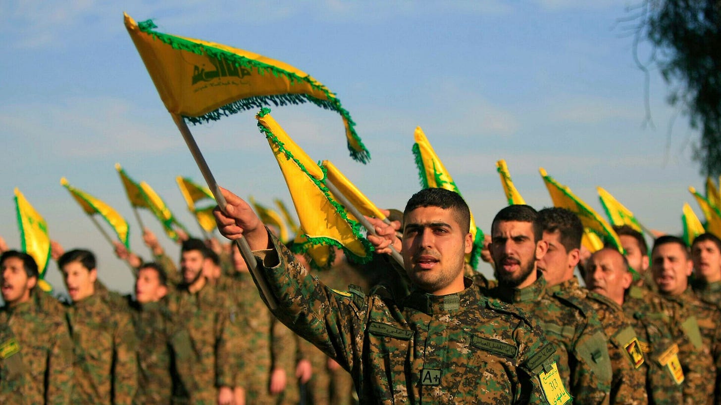 En 1992, la organización política terrorista Hezbollah se adjudicó el atentado en la embajada, en represalia por la muerte del iman Abbas Musawi (Infobae) En 1992, la organización política terrorista Hezbollah se adjudicó el atentado en la embajada, en represalia por la muerte del iman Abbas Musawi (Infobae)