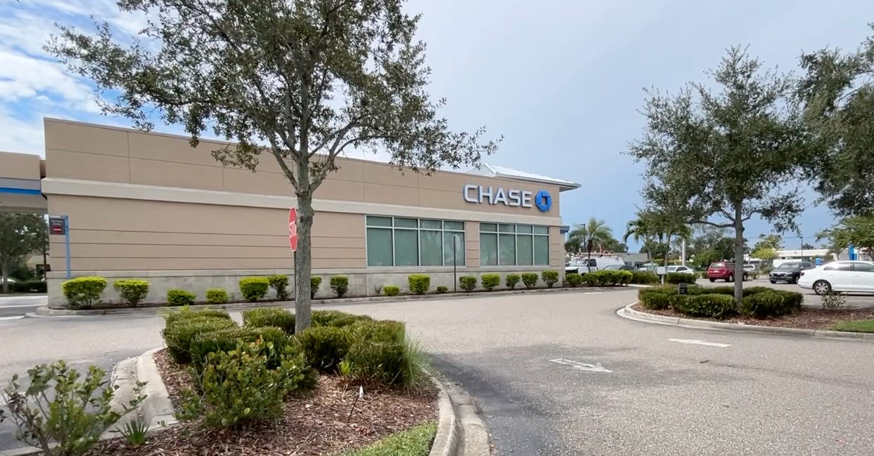 Manatee County Resident Loses $25,000 in Bank Scam