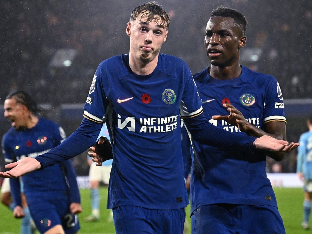 Cole Palmer's late Chelsea penalty halts Manchester City in eight-goal epic  | Premier League | The Guardian