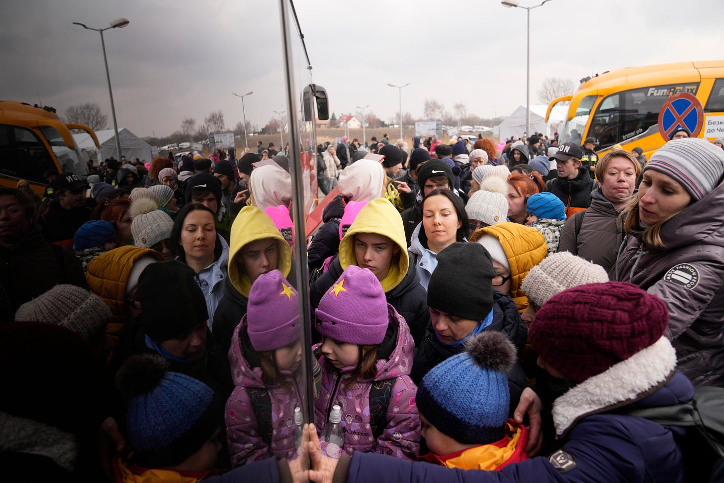 Opinion: By accepting Ukrainian and Russian refugees, Canada can do good  and do well - The Globe and Mail