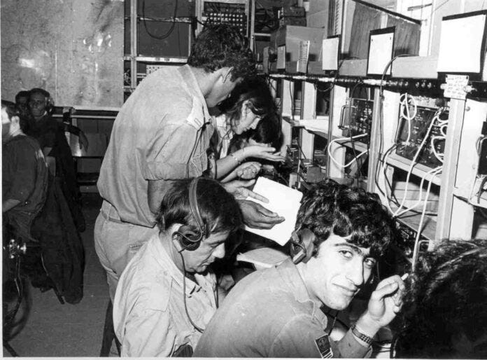Soldiers in Unit 8200 in 1973. (Photo courtesy of the Shem 2 association).