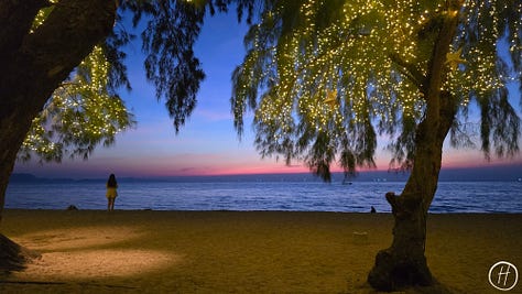 Sunset at Esmé, Standard Pattaya's beach club