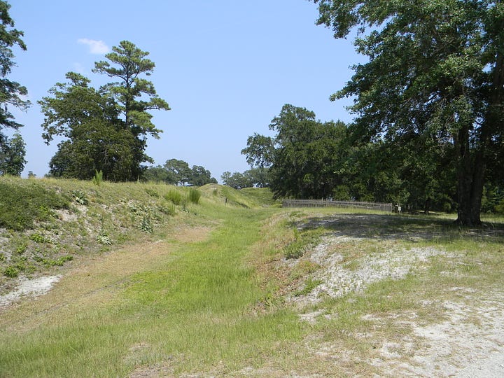 Photos of Brunswick Town's remnants and Fort Anderson courtesy of Upstateheard/Wikimedia Commons
