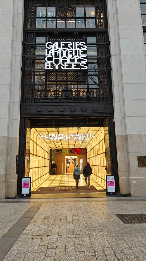 Galery Lafayette Wine Cave, Paris