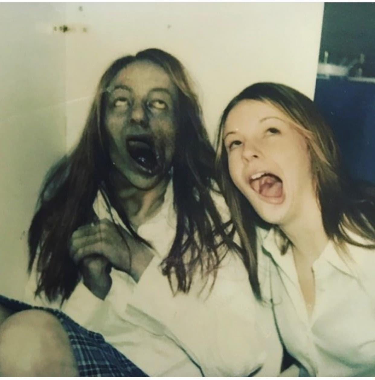 Amber Tamblyn behind the scenes of The Ring (2002) : r/Moviesinthemaking