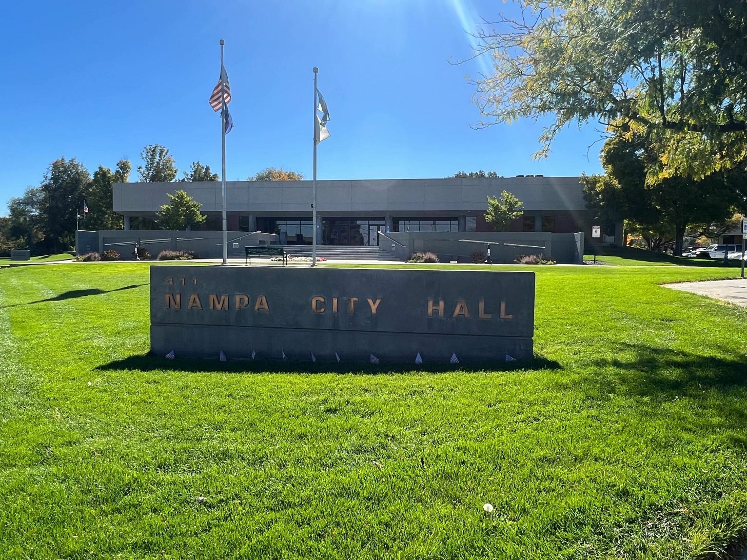 Mayor, council pay increases, part of approved Nampa budget