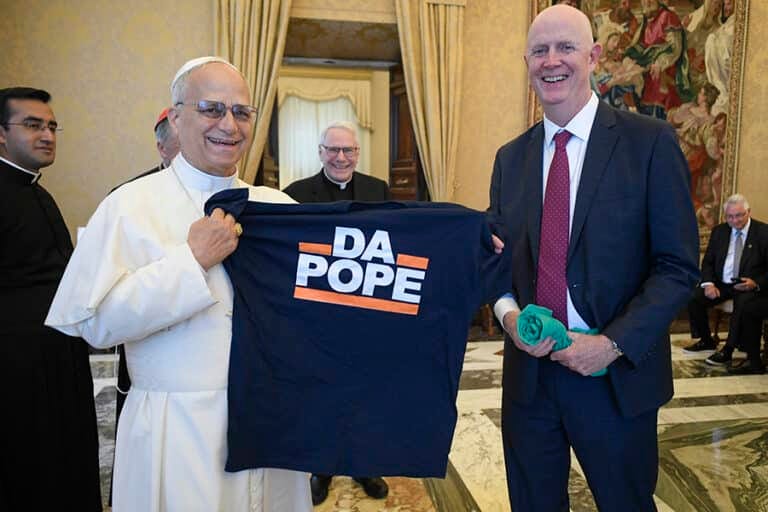 Pope meets pilgrimage of Chicago labor union leaders - Catholic Review
