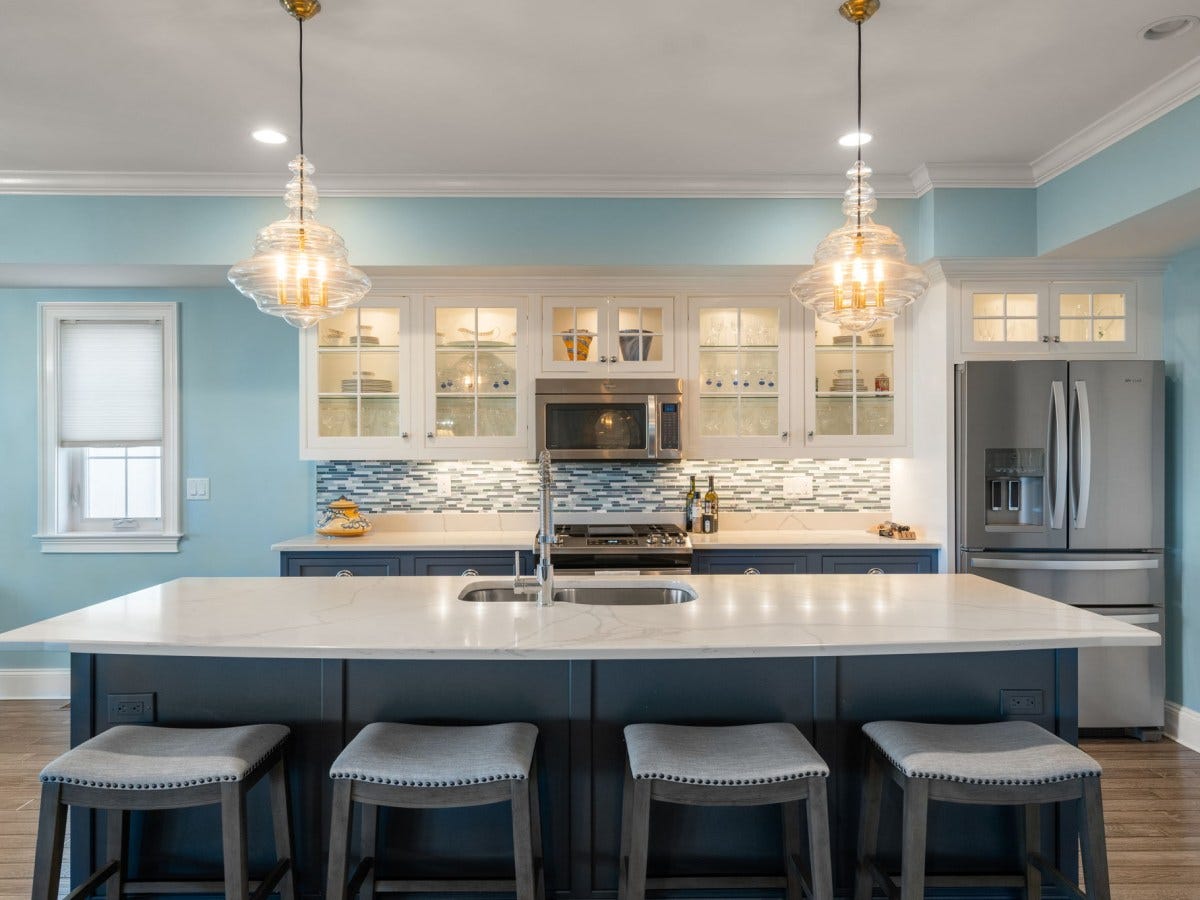 Home of the Week: Luxury living in the Narragansett Bay Club – 113 Newport Harbor Drive 