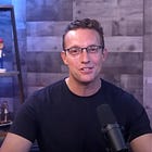 Сын Трампа, Эрик, говорит: «Мы спасаем христианство, мы спасаем Бога», и он попадет на небеса, потому что прекращает войны.