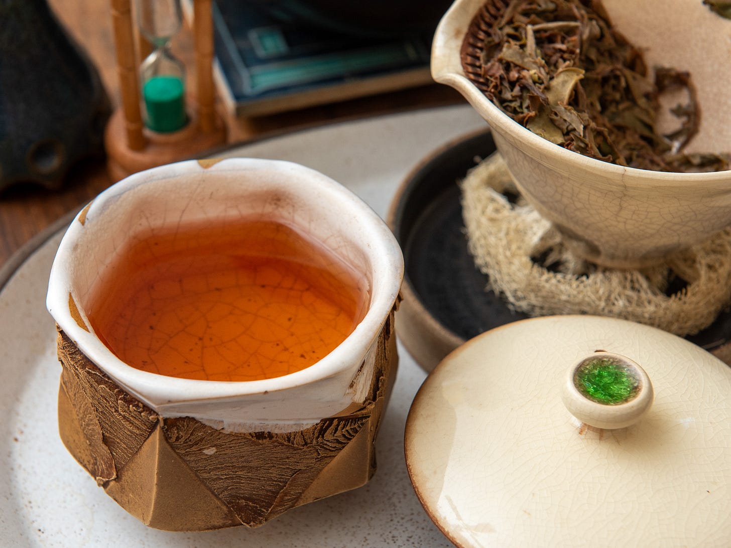 ID: Brewed aged white tea