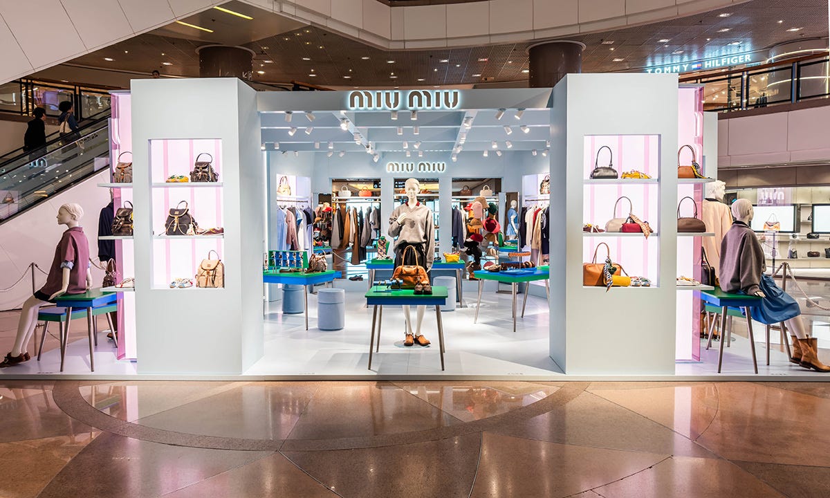 MIU MIU MANIFESTE – Harbour City MIU MIU MANIFESTE – Harbour City