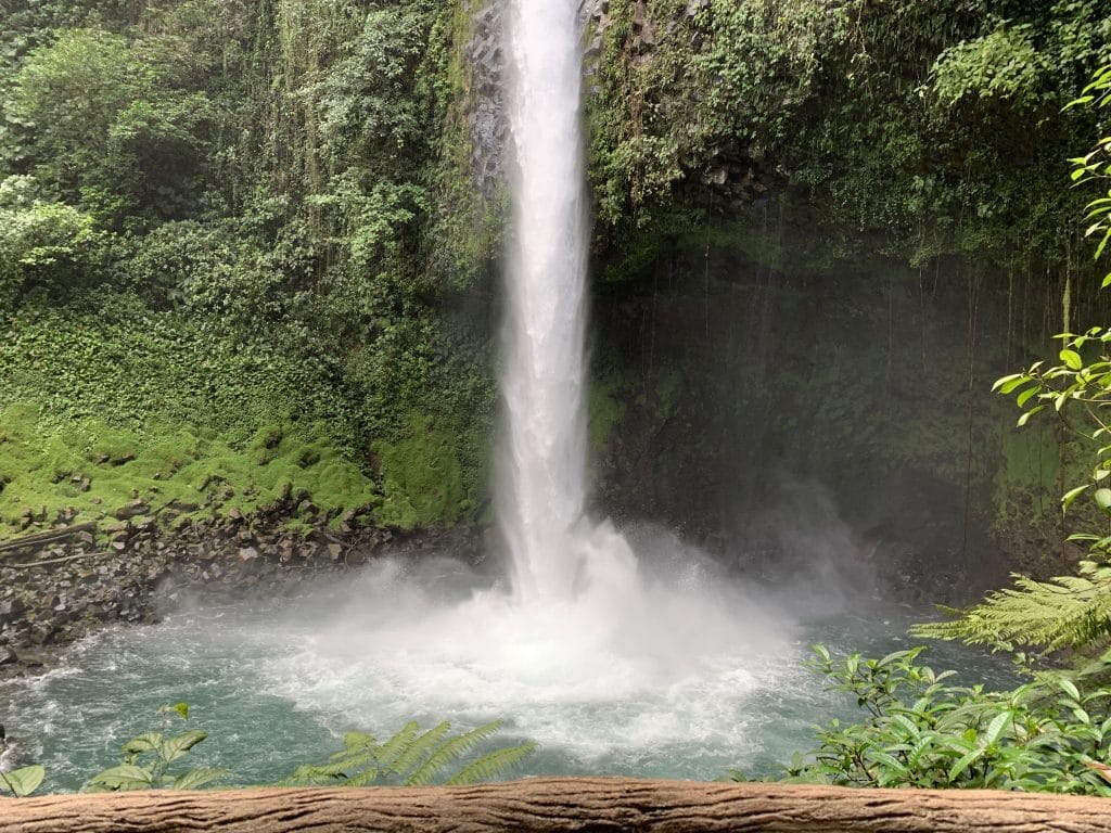 La Fortuna waterfall, Costa Rica | Broke Girl Abroad