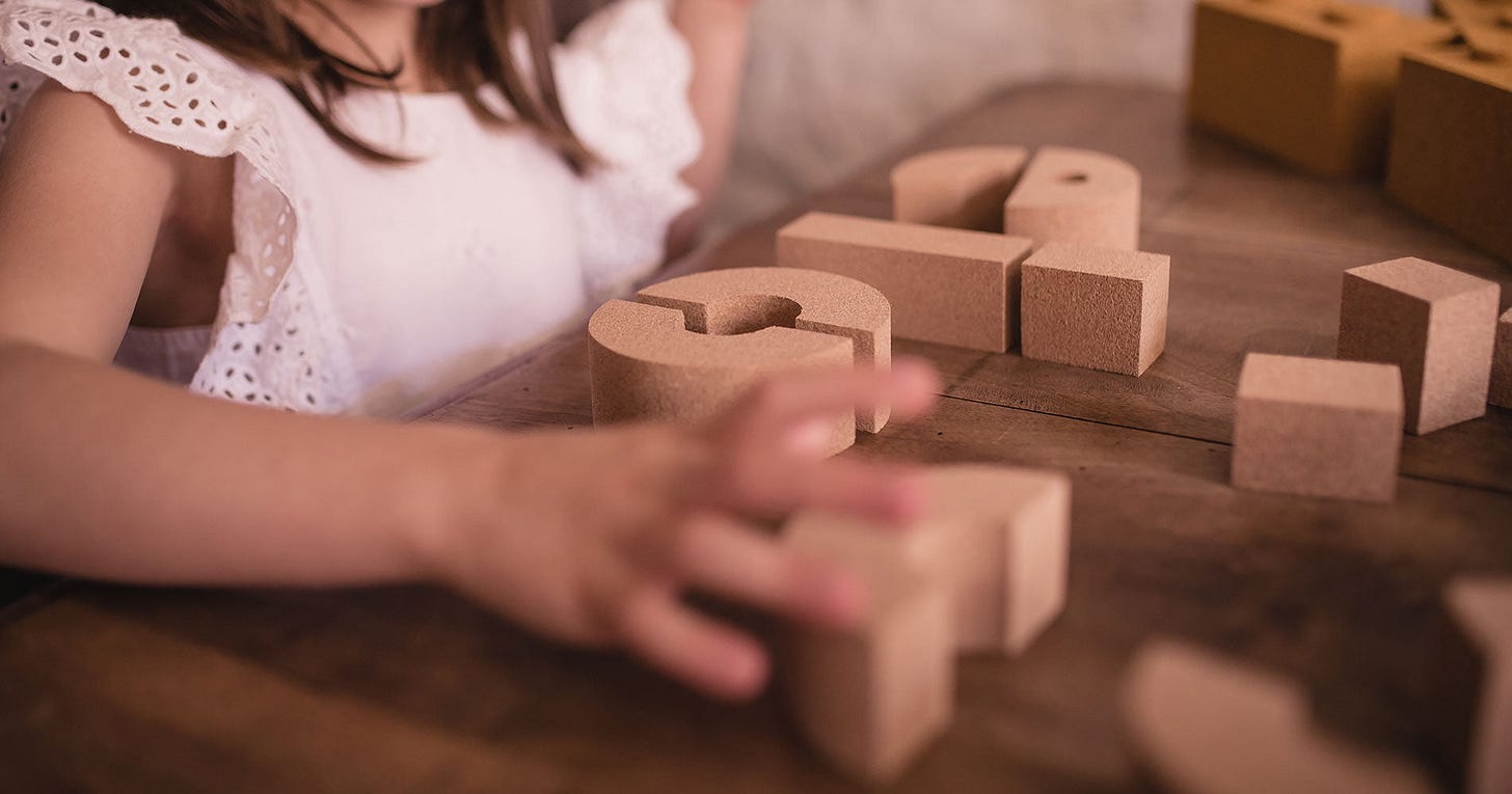 ELOU CORK TOYS - CORK HUNTER ELOU CORK TOYS - CORK HUNTER