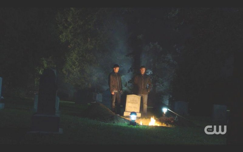 supernatural foundry sam dean winchester grave salt burning supernatural foundry sam dean winchester grave salt burning
