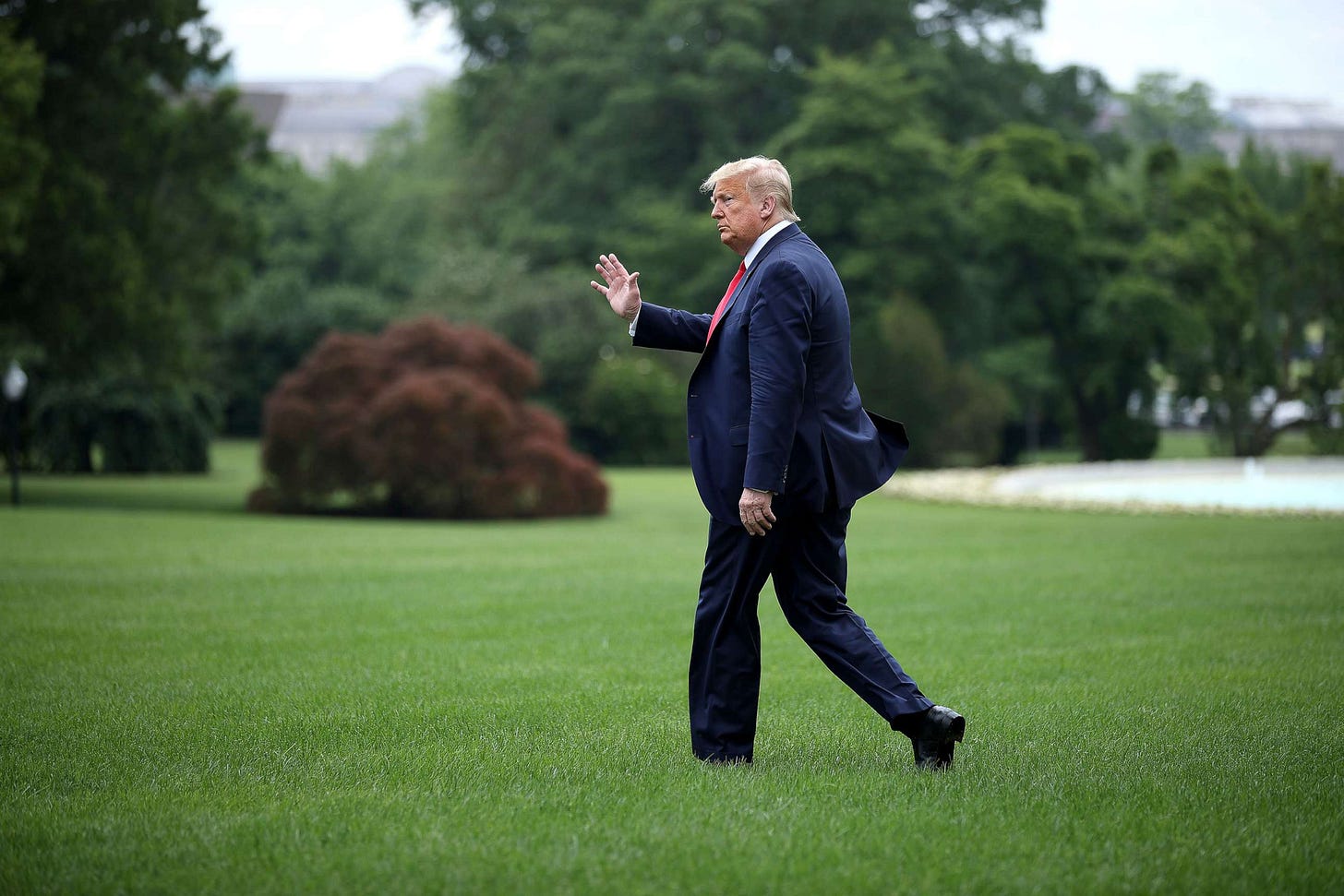 Trump avoids tough questions on race, as White House pushes alternate reality: ANALYSIS - ABC News Trump avoids tough questions on race, as White House pushes alternate reality: ANALYSIS - ABC News
