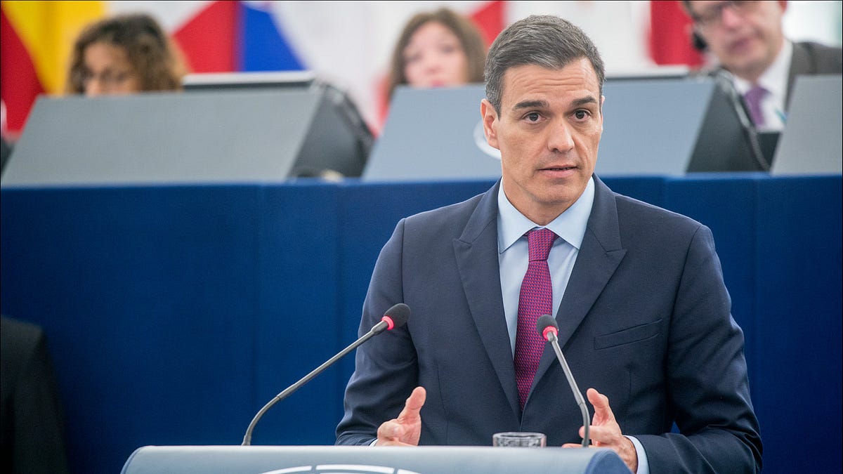 Perché piace tanto Pedro Sánchez?