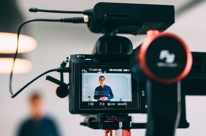How to Vlog Like a Boss: An Interview with Amy Schmittauer How to Vlog Like a Boss: An Interview with Amy Schmittauer