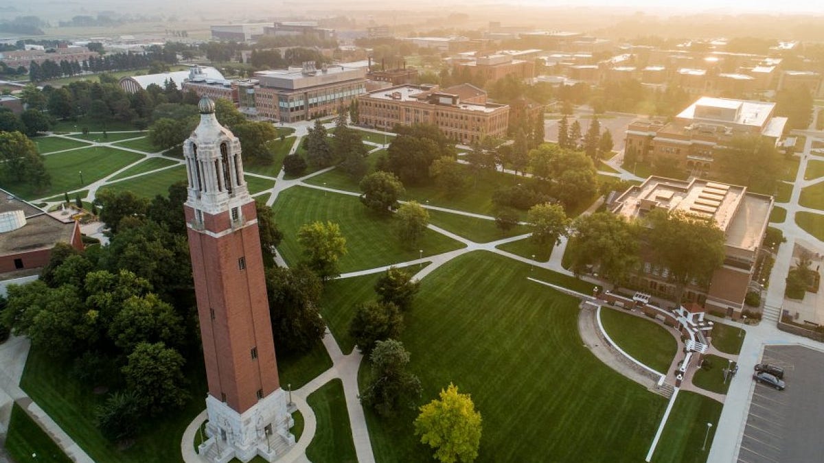 All tenured professors at public universities in South Dakota to undergo performance reviews