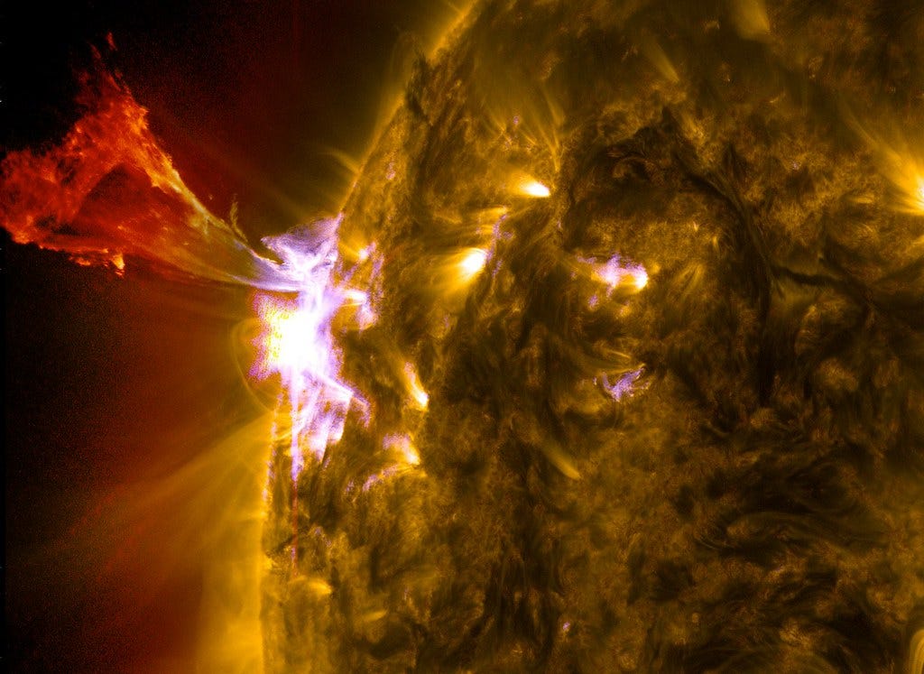 Sun Emits a Mid-Level Flare | Caption: A burst of solar mate… | Flickr