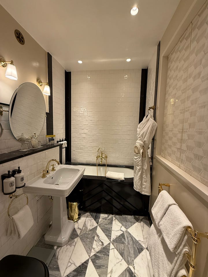 Paris Hotel
