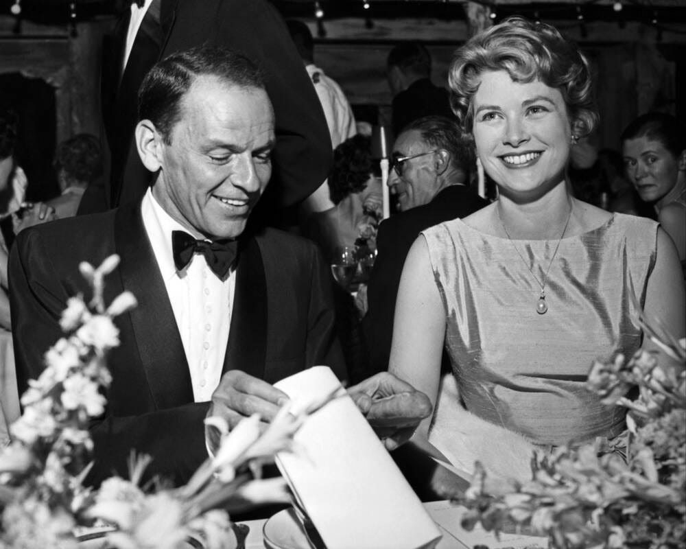 Frank Sinatra & Grace Kelly (1958) - Photographic print for sale