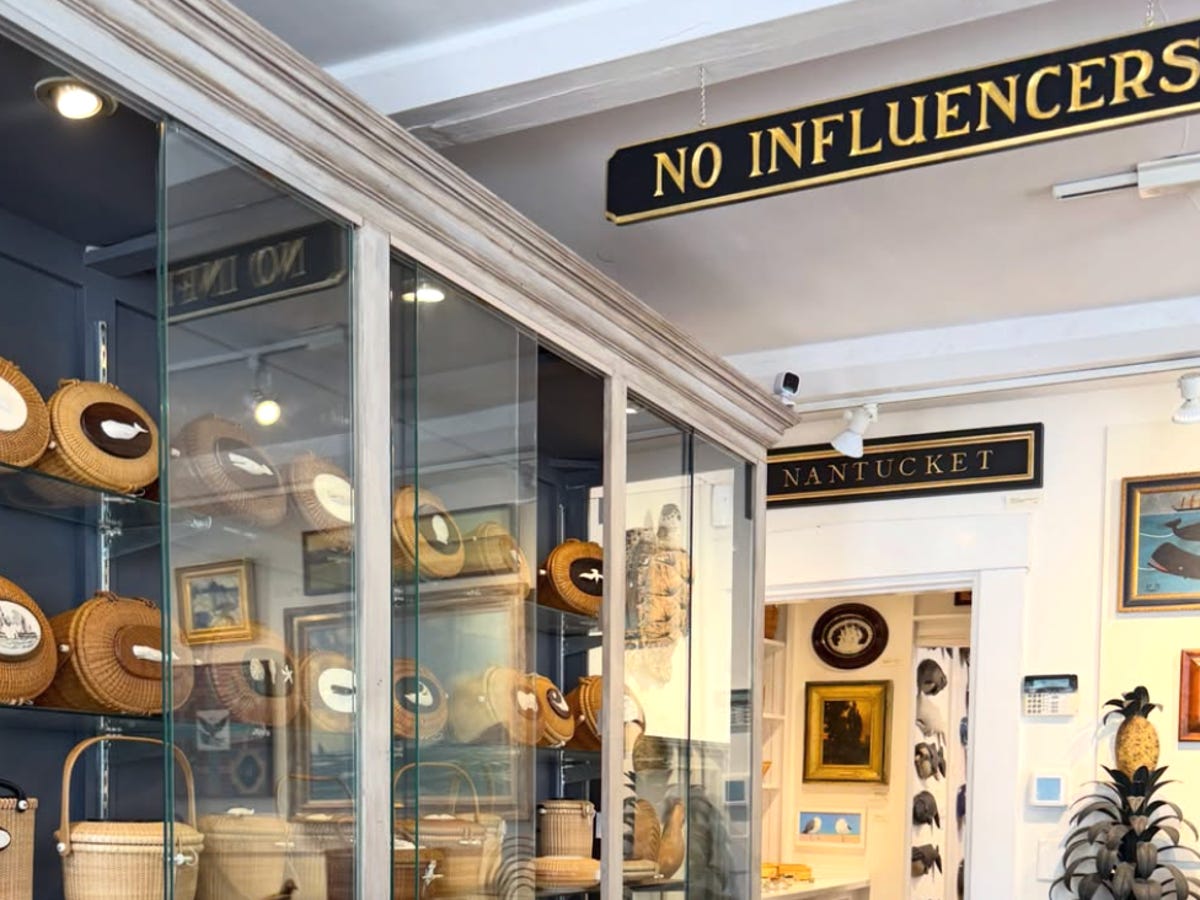 Influencers share outrage over Nantucket store banning content creators | The Independent Influencers share outrage over Nantucket store banning content creators | The Independent