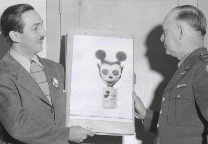 Walt Disney developed a Mickey Mouse gas mask during World War II (1942) to help children feel more comfortable and relaxed while wearing it. Walt Disney developed a Mickey Mouse gas mask during World War II (1942) to help children feel more comfortable and relaxed while wearing it.