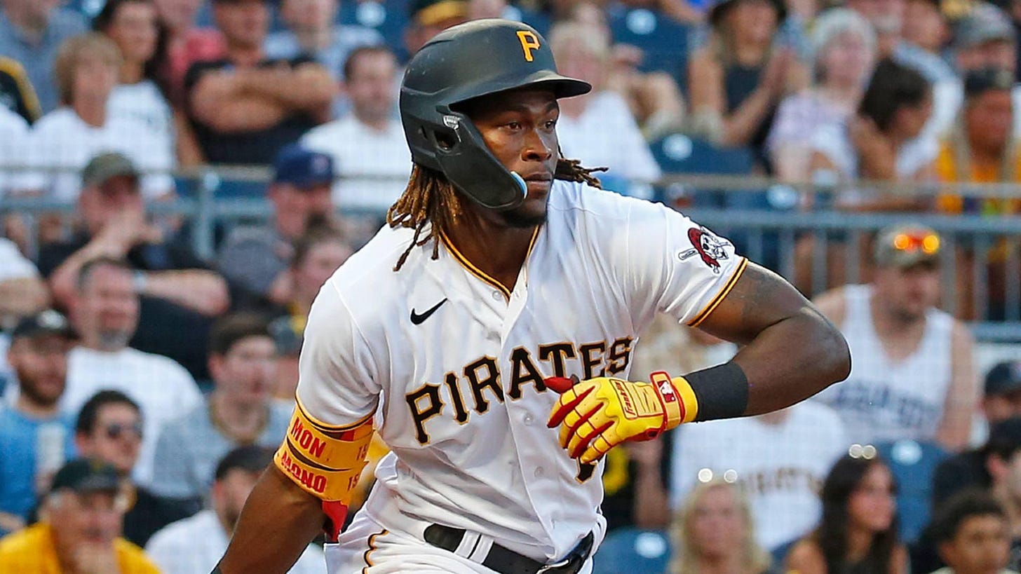Oneil Cruz injury update: Pirates SS to miss months after breaking fibula  in home plate collision | Sporting News