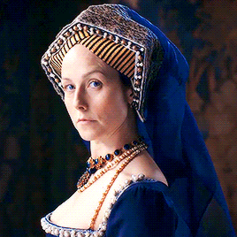 I'm not how you see me at all — Tudor Fashion: Gable Hoods Many popular shows... I'm not how you see me at all — Tudor Fashion: Gable Hoods Many popular shows...